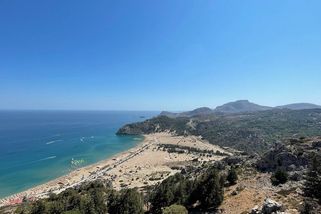 Rhodos: dovolenkový ráj, který ještě nezničily davy turistů? - Médium.cz